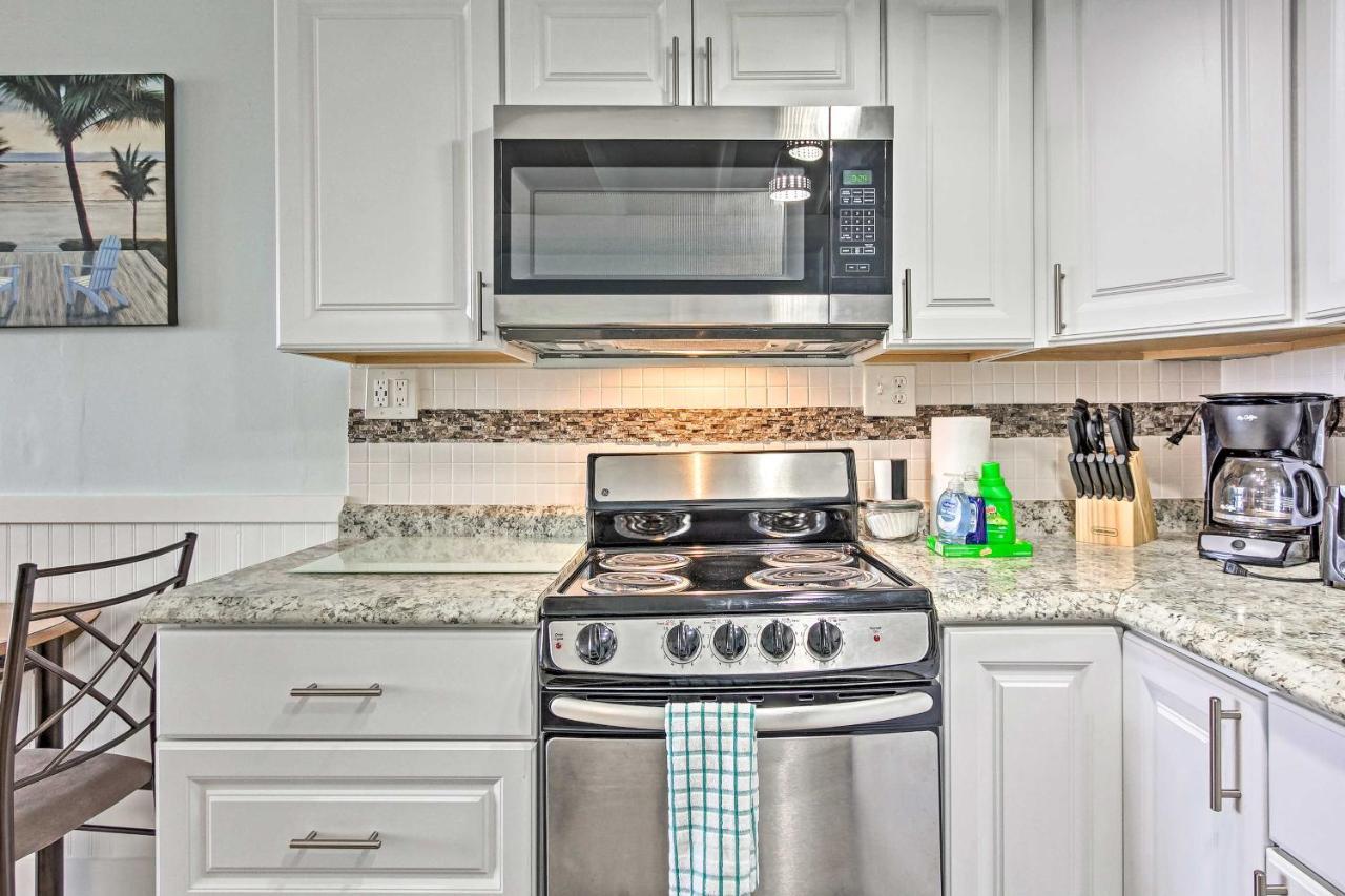 Panama City Beach Studio With Pool And Beach Access Bagian luar foto